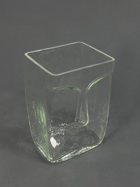 Ваза Моаи-2 квадратная